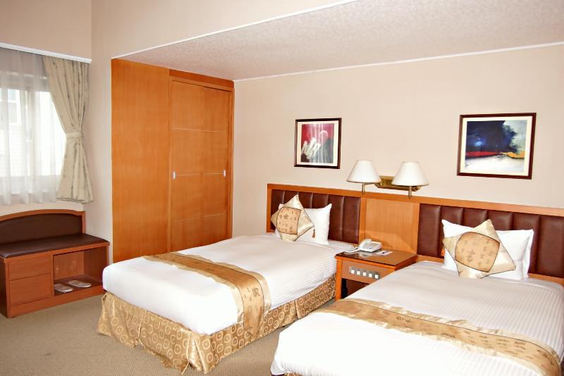First Hotel Taipei Exterior photo